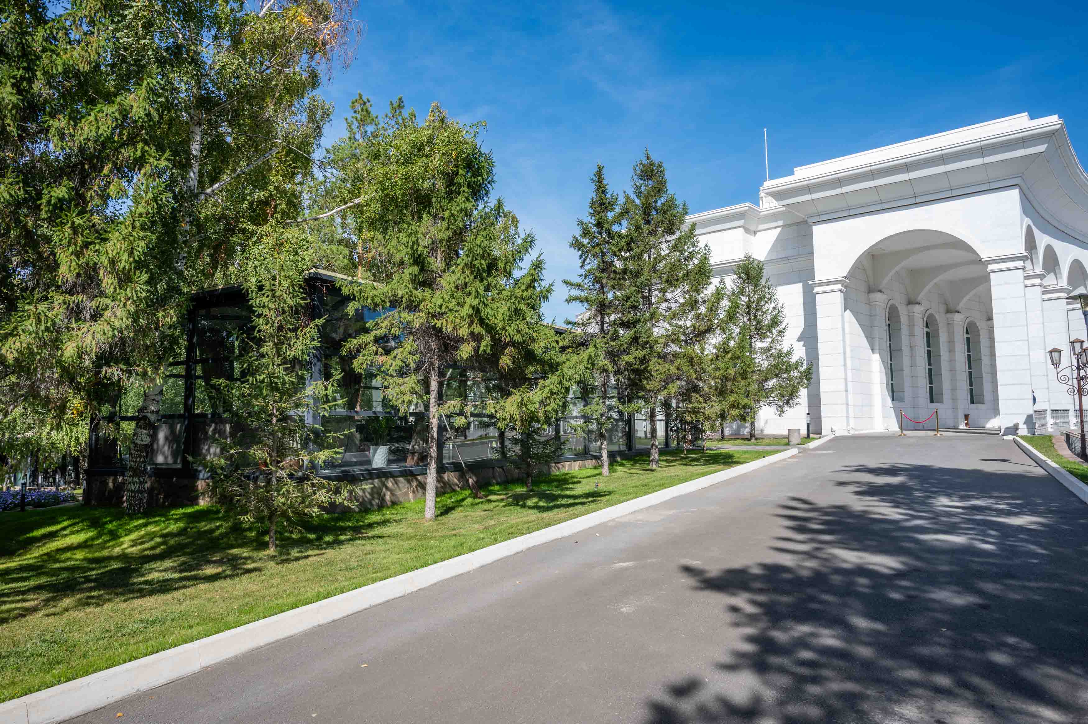 Тимур Бекмухамедов, Бекзада Абдалиева, Дарья Старостина