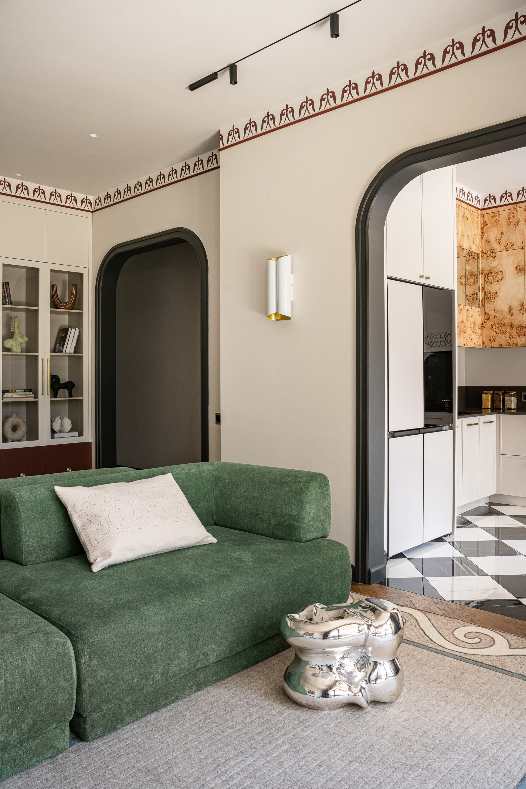 Айнур Ахметова, Ляззат Примова