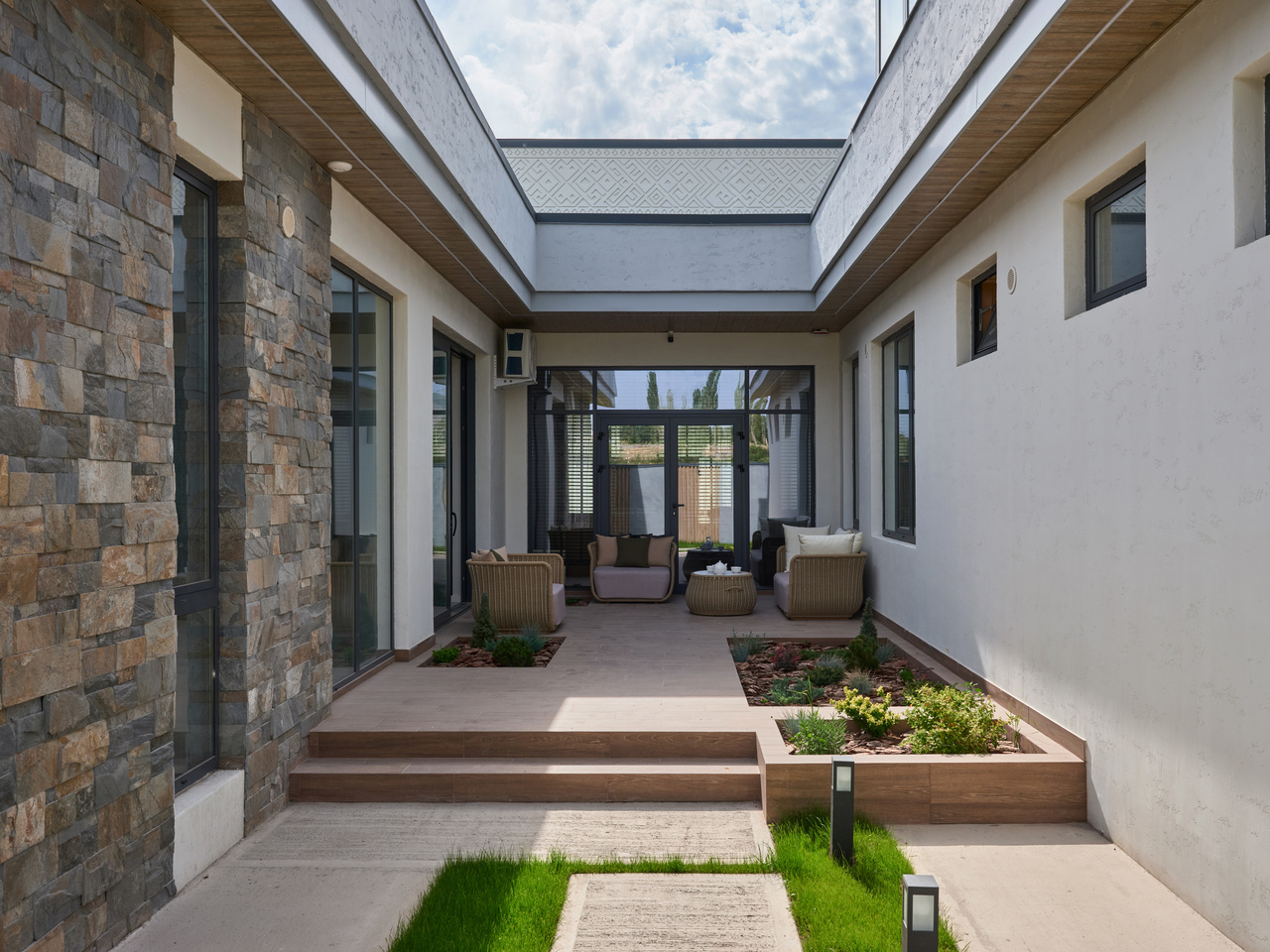 Рехин Роман